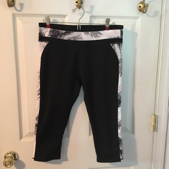 Fabletics Pants - Final Price! Fabletics Black and Print Capris
